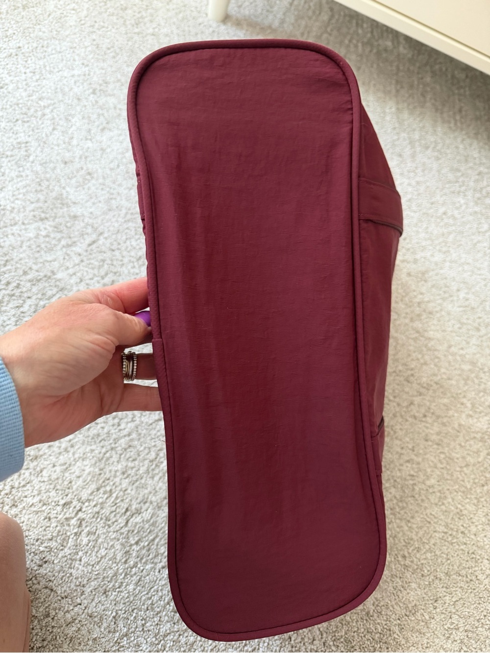 Lululemon Daily Multi-Pocket Tote Bag 20L in Burgundy Bay - Picture 15 of 15